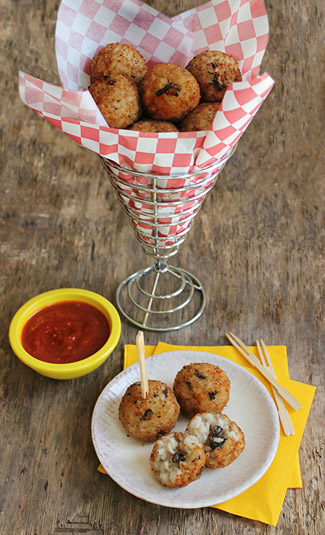 Arancini di Funghi  (Mushroom Risotto Balls) 